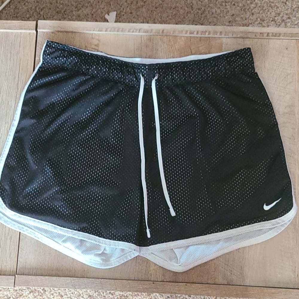 Nike Mesh Dri-Fit Shorts Size M